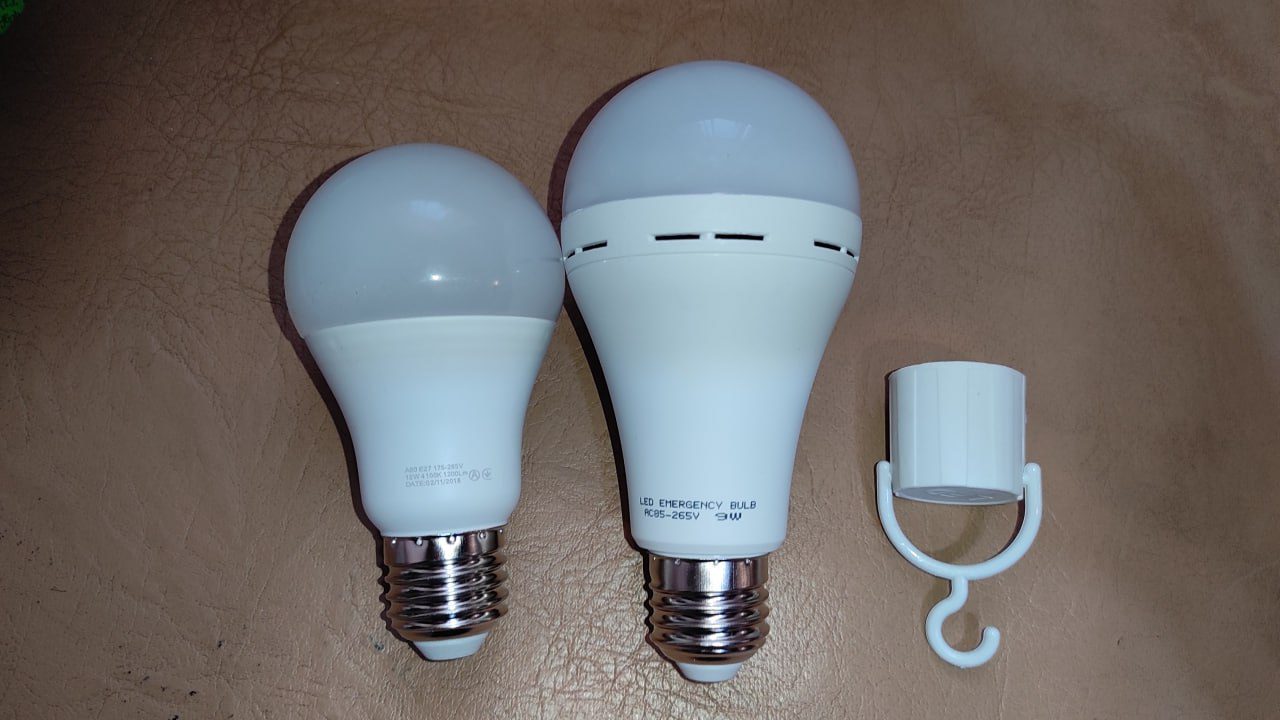 Акумуляторні лампи для дому